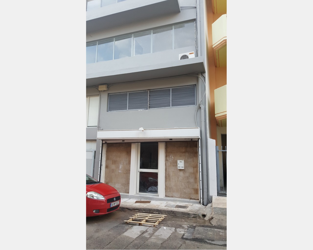 Ανακαίνιση Επαγγελματικού Κτηρίου