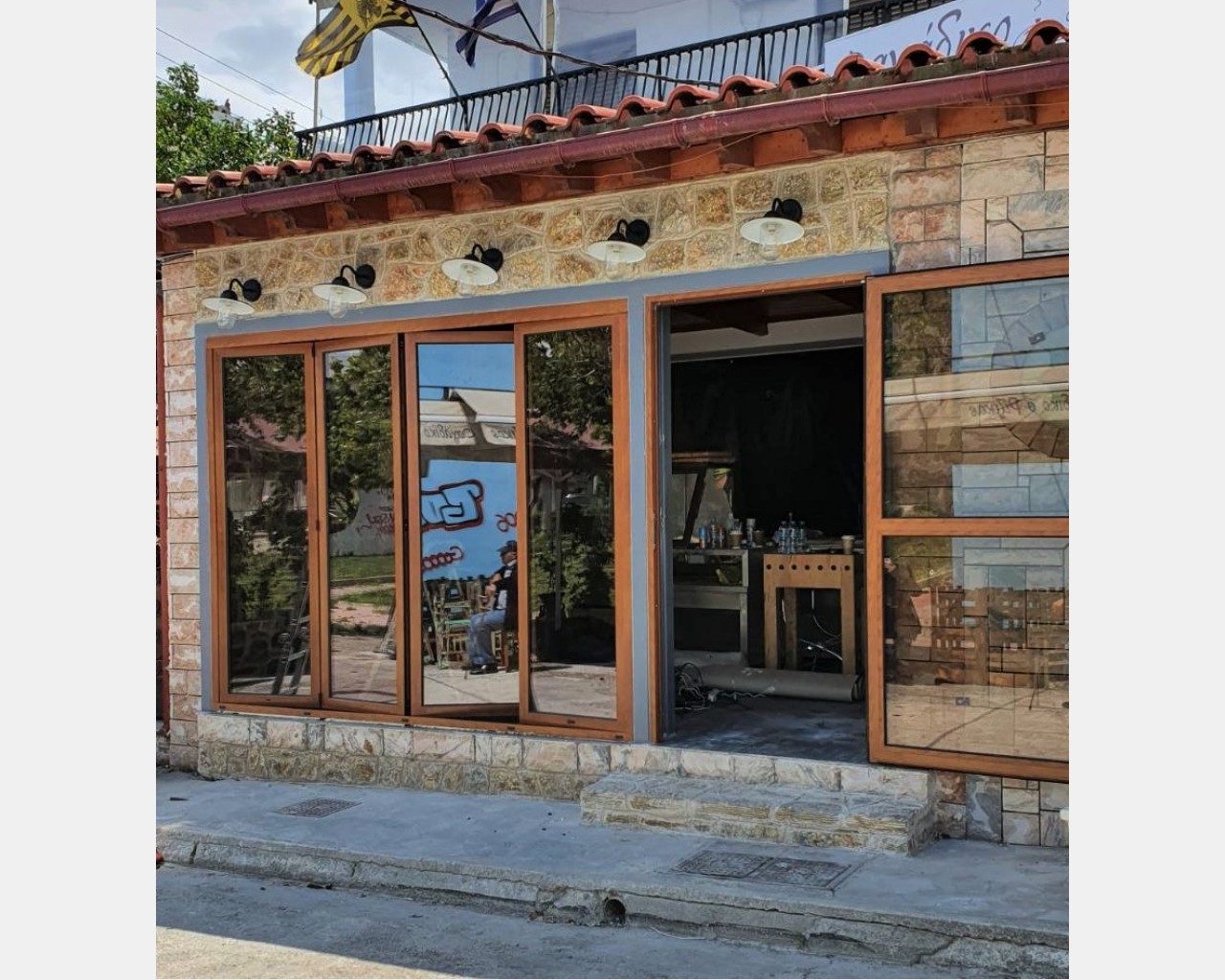 Ανακαίνιση μαγαζιού εστίασης