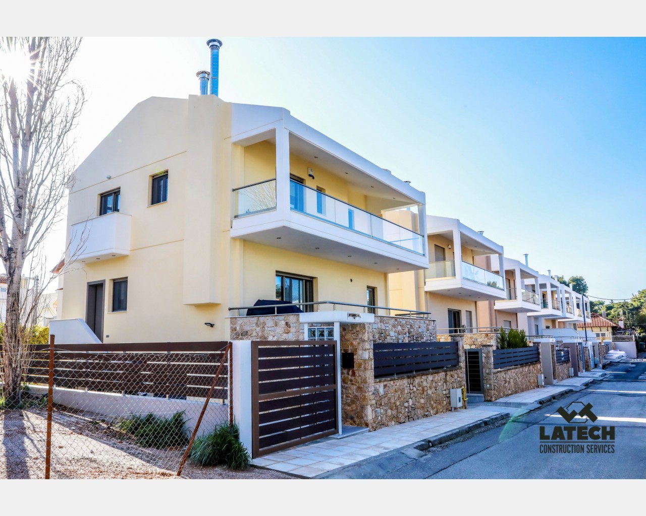 Ολική ανακαίνιση  συγκροτήματος κατοικιών στα Βριλήσσια